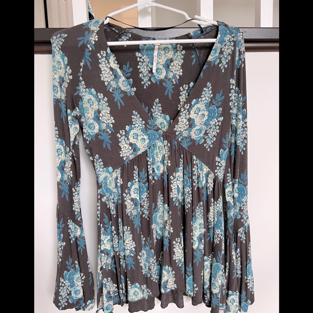 Free People boho bell sleeve top